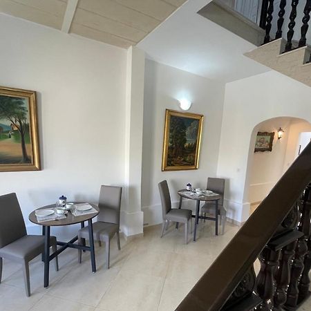 Bed and Breakfast Alina Boutique Living Victoria Esterno foto