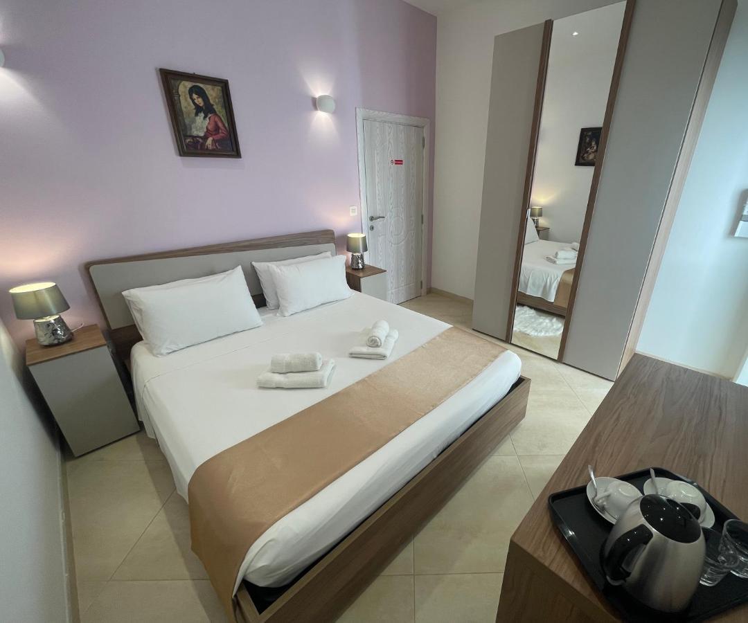 Bed and Breakfast Alina Boutique Living Victoria Esterno foto